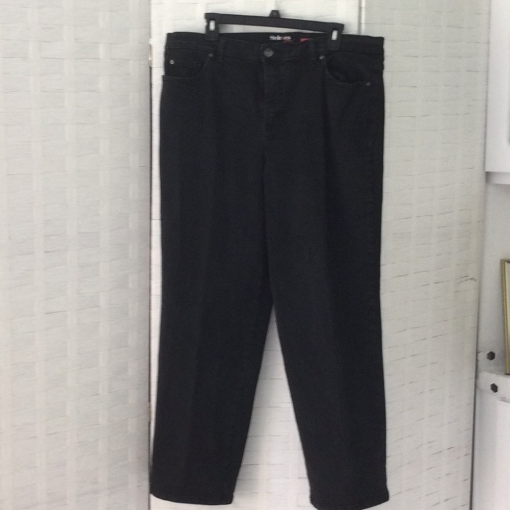 Classic Black Womens Jeans - Comfortable Straight Fit